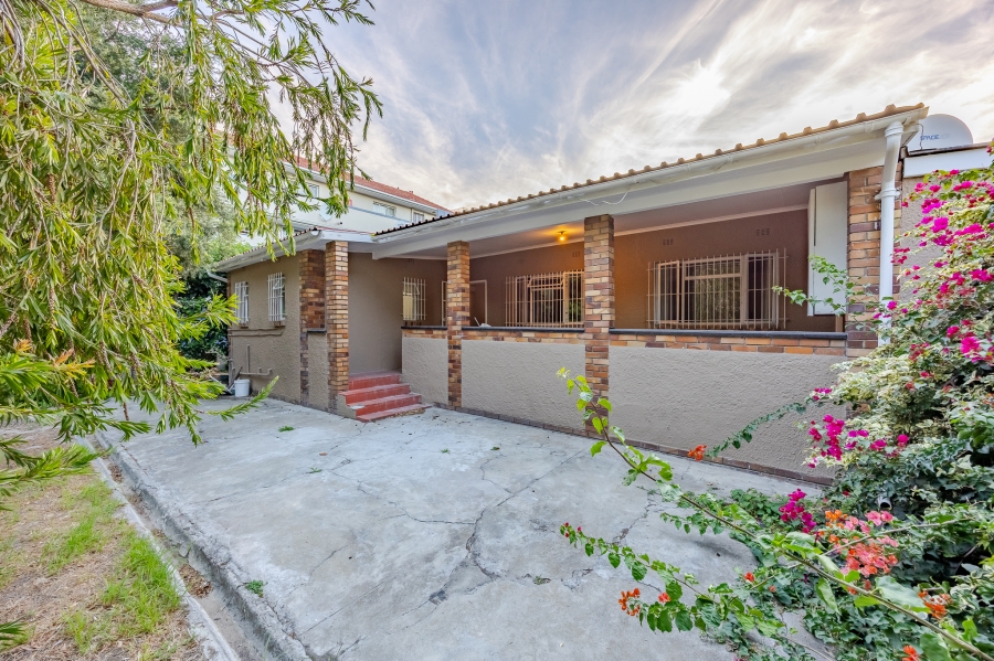 4 Bedroom Property for Sale in Mowbray Western Cape